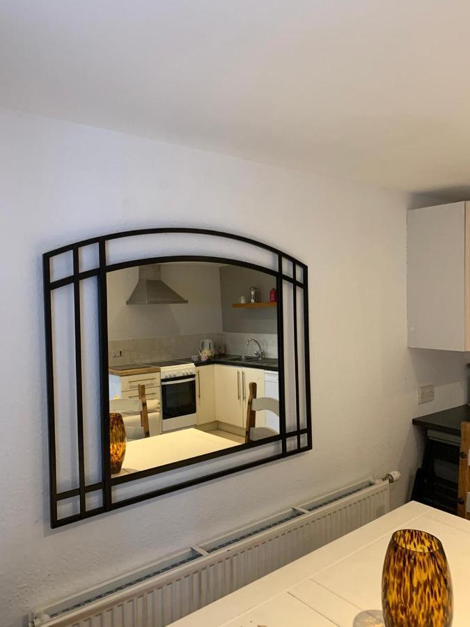 Hill House - Mews Town House, In A Quiet Private Close, In The City Centre Of Inverness. Exteriör bild