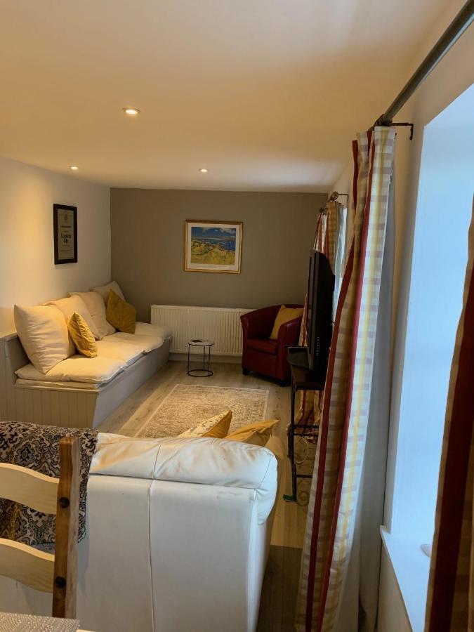 Hill House - Mews Town House, In A Quiet Private Close, In The City Centre Of Inverness. Exteriör bild