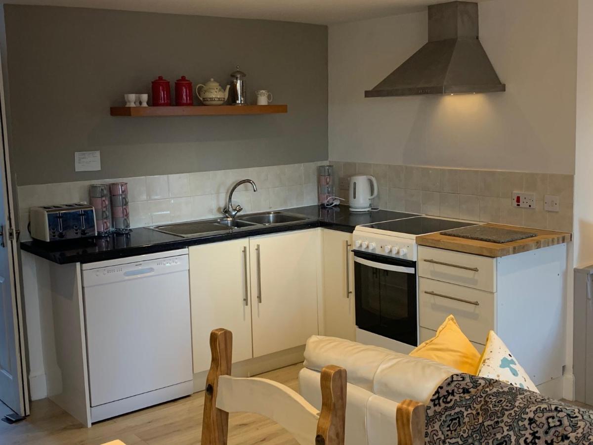 Hill House - Mews Town House, In A Quiet Private Close, In The City Centre Of Inverness. Exteriör bild