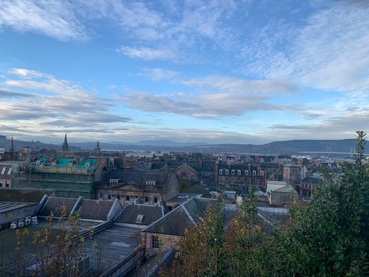Hill House - Mews Town House, In A Quiet Private Close, In The City Centre Of Inverness. Exteriör bild